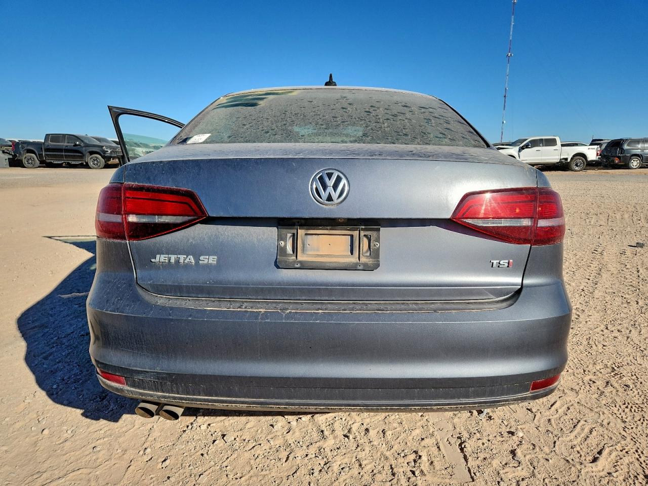 2016 VOLKSWAGEN JETTA SE photo 11