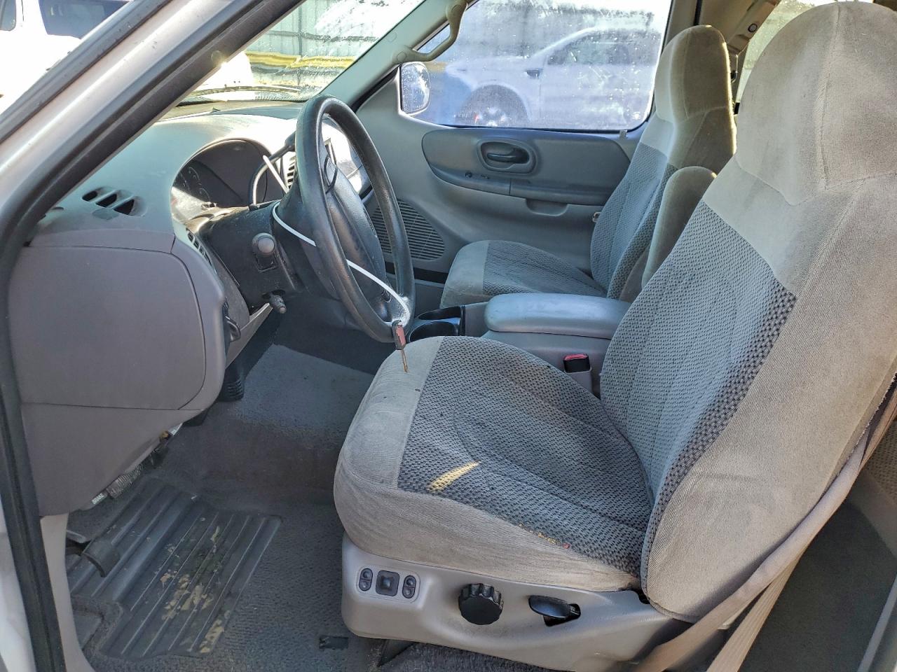 1999 FORD F150 photo 19