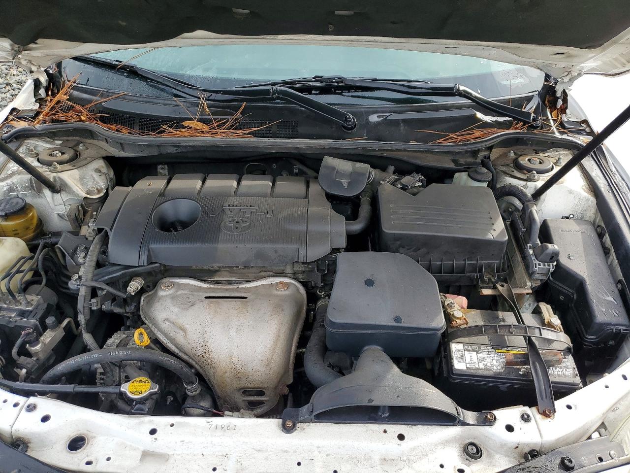 2011 TOYOTA CAMRY BASE photo 11