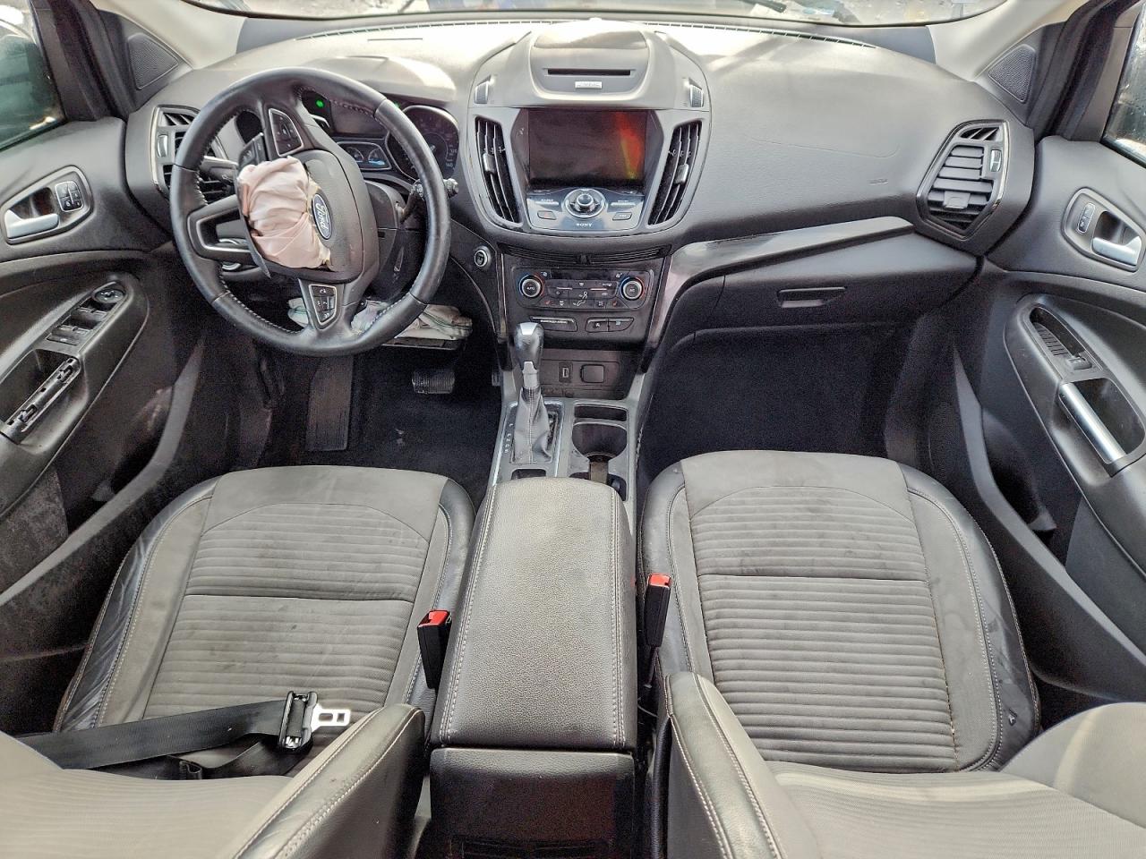 2017 FORD ESCAPE TITANIUM photo 8