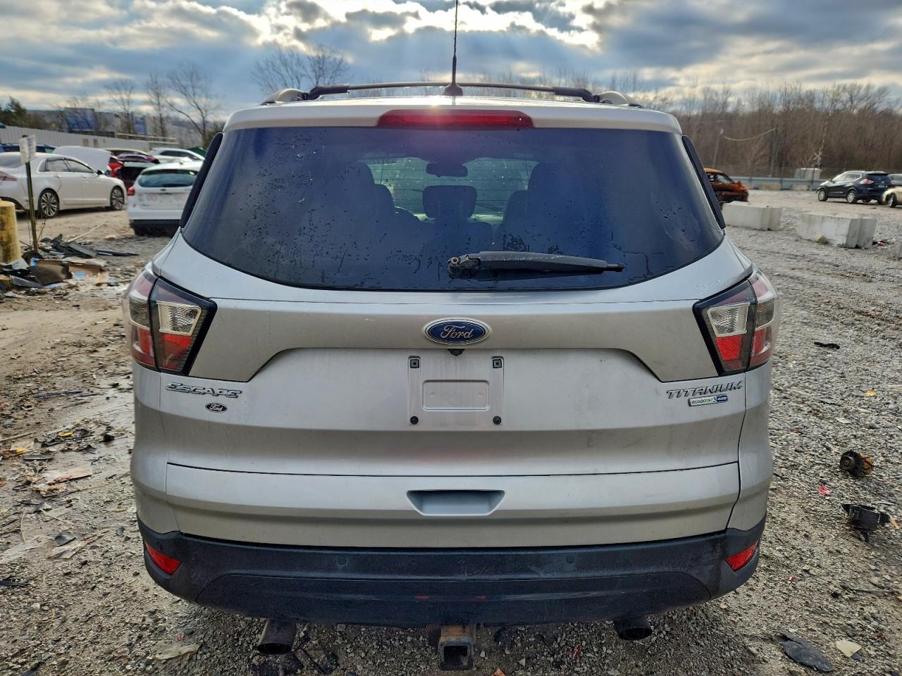 2017 FORD ESCAPE TITANIUM photo 6
