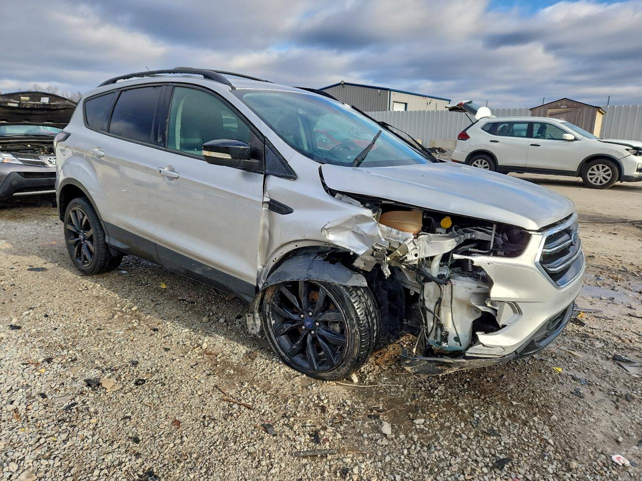 2017 FORD ESCAPE TITANIUM photo 4