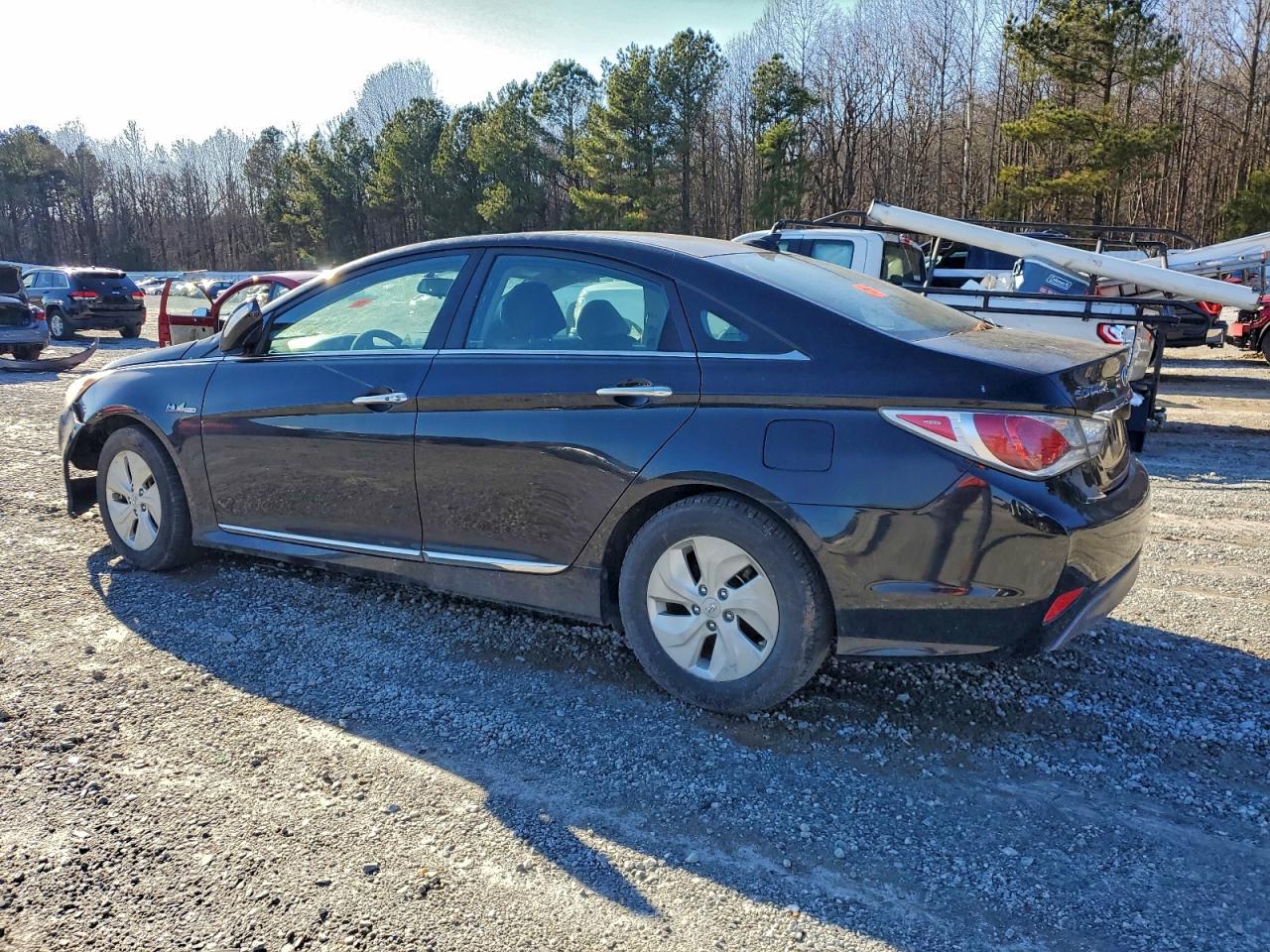 2014 HYUNDAI SONATA HYBRID photo 2