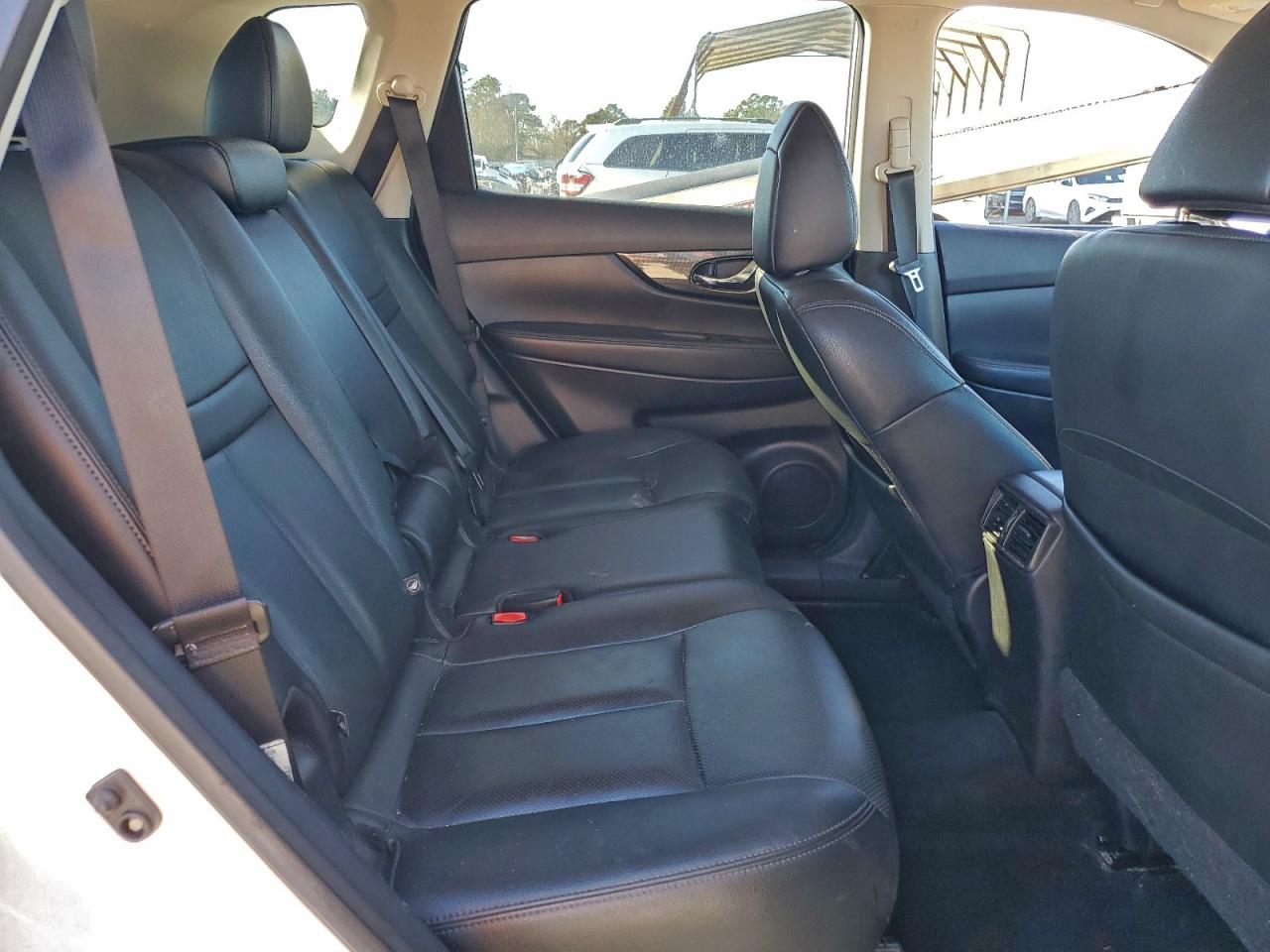 2016 NISSAN ROGUE S photo 11