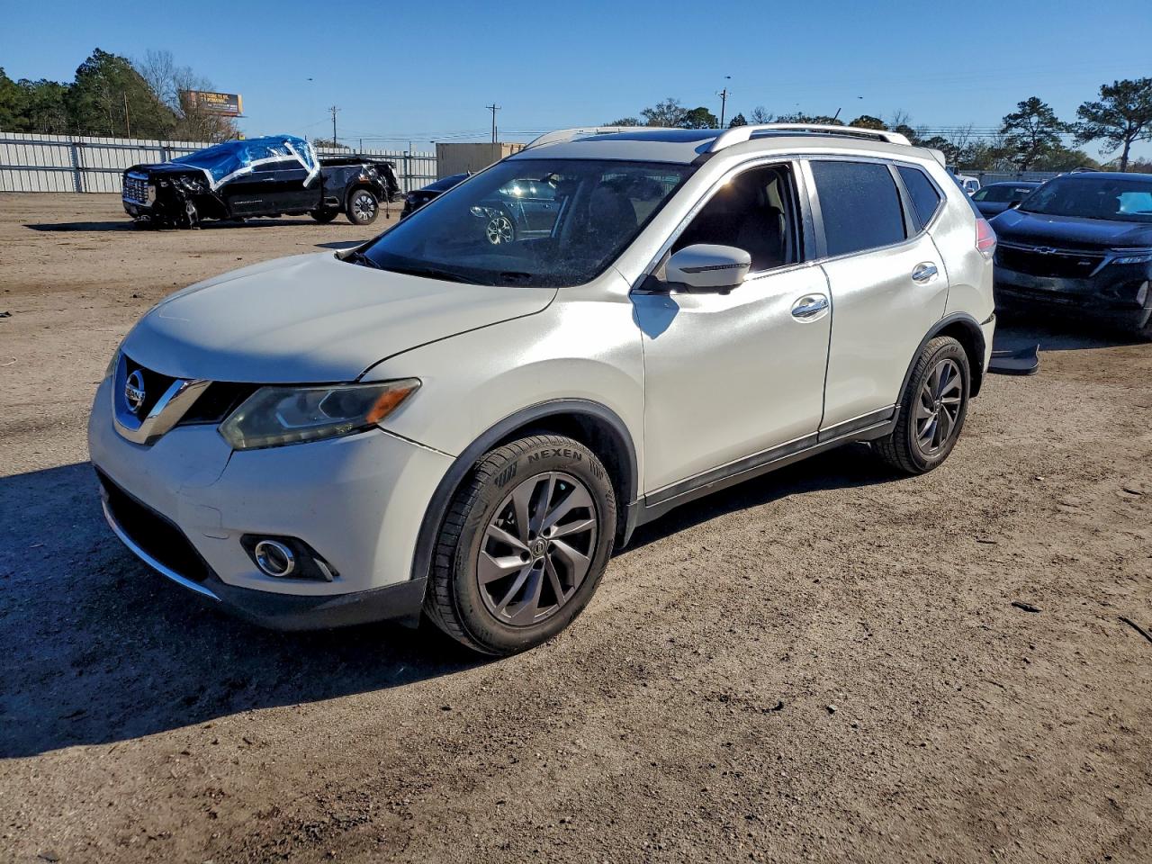 2016 NISSAN ROGUE