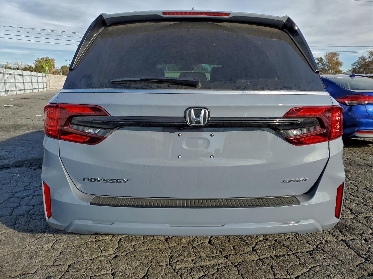 2025 HONDA ODYSSEY SPORT-L photo 6