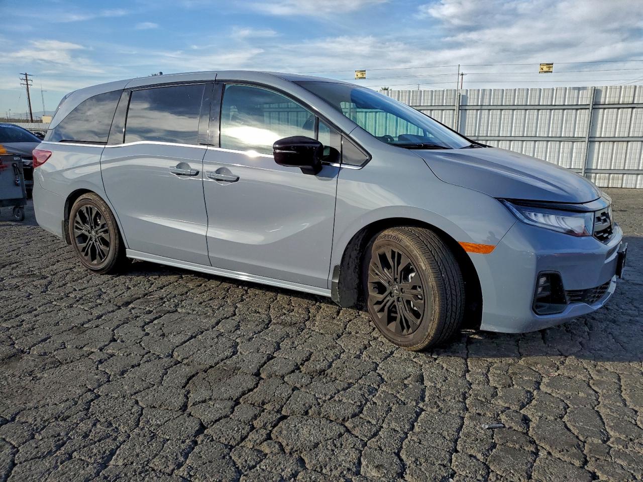 2025 HONDA ODYSSEY SPORT-L photo 4