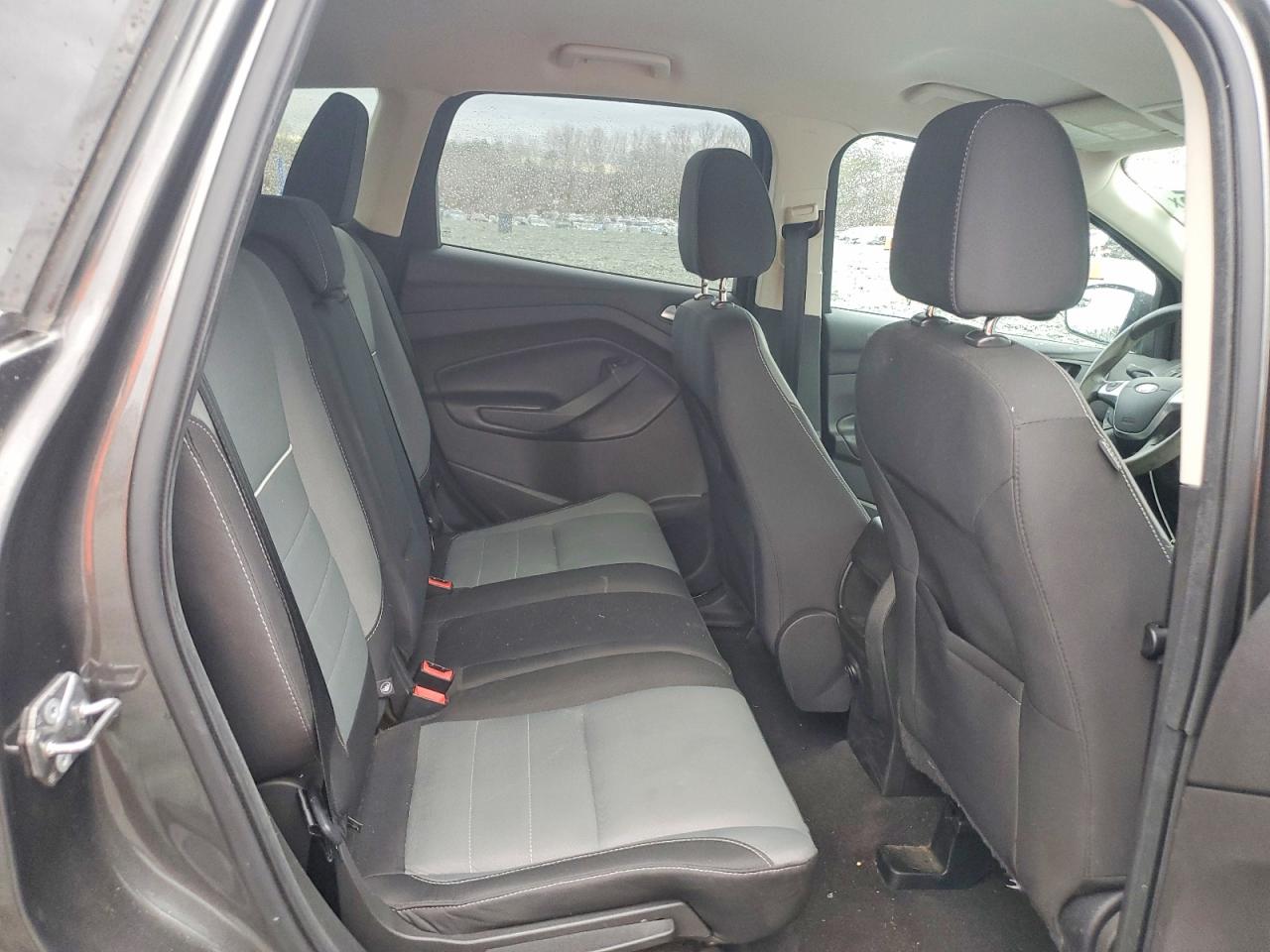 2015 FORD ESCAPE SE photo 11
