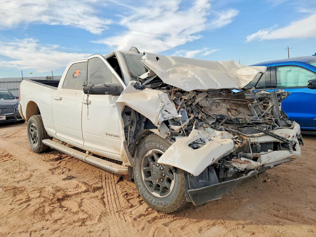 2025 RAM 2500 LARAMIE photo 4