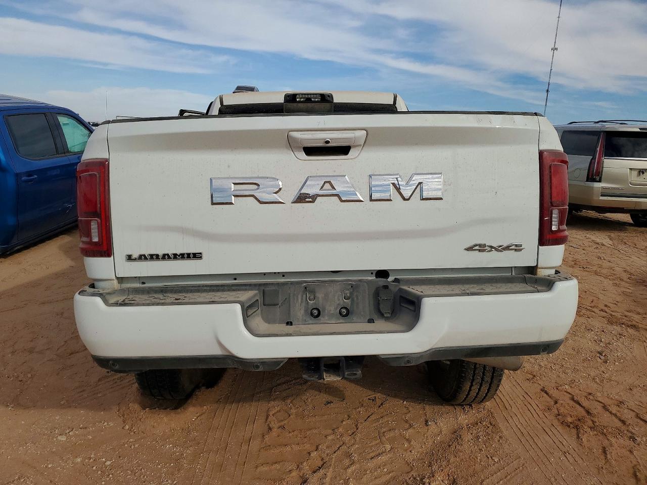 2025 RAM 2500 LARAMIE photo 6