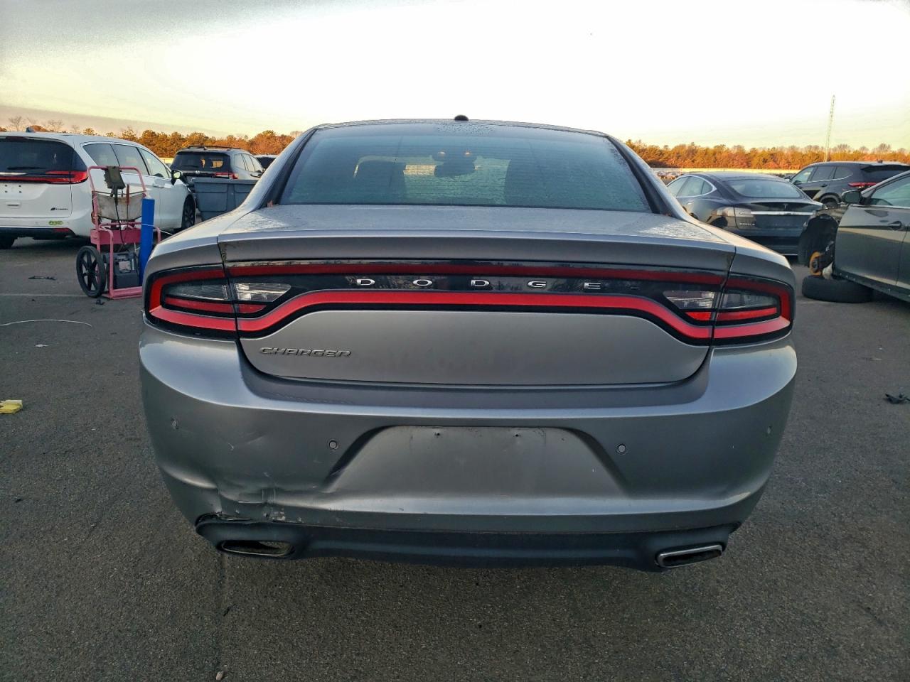 2016 DODGE CHARGER SE photo 6