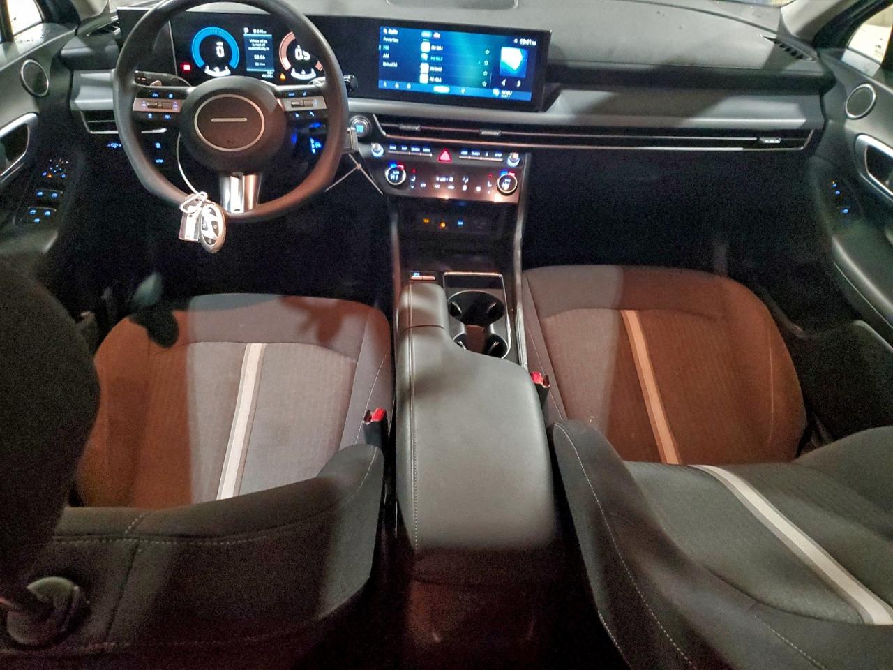 2024 HYUNDAI SONATA SEL photo 8