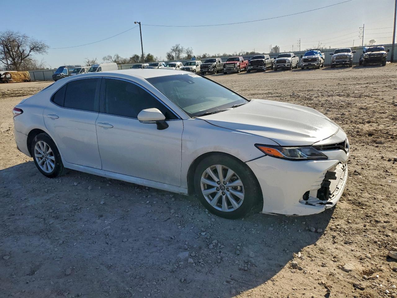 2019 TOYOTA CAMRY L photo 4
