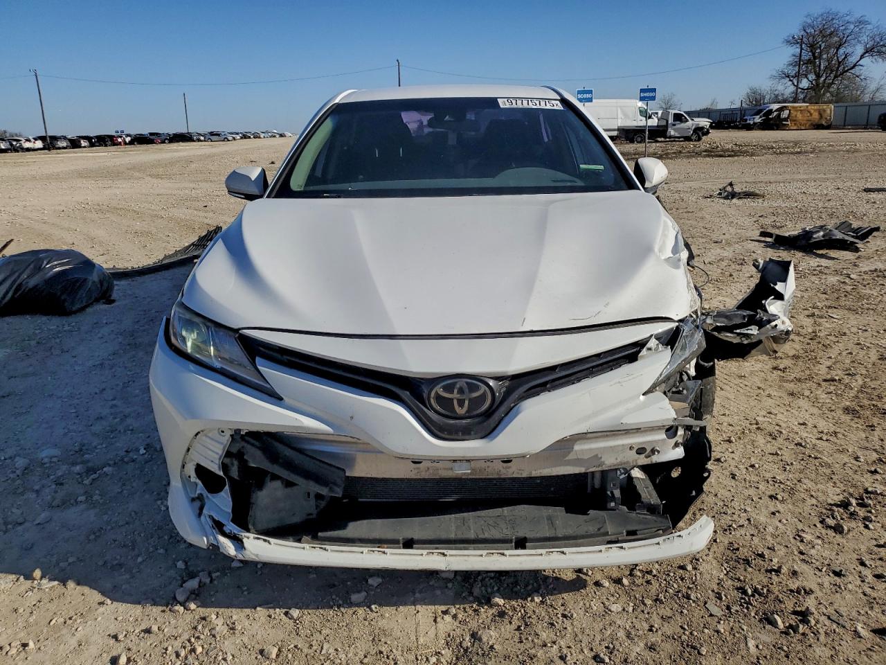 2019 TOYOTA CAMRY L photo 5