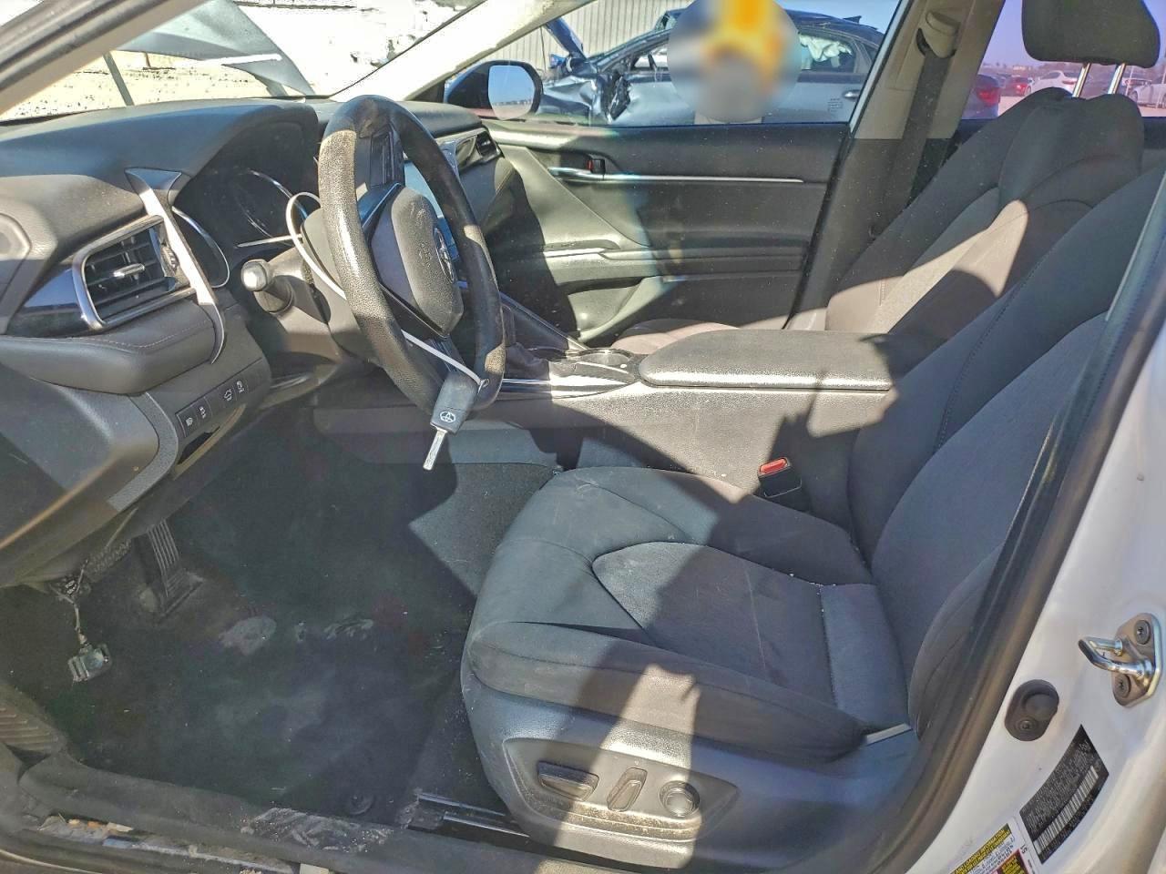 2019 TOYOTA CAMRY L photo 7