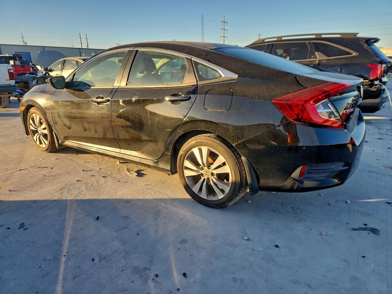 2017 HONDA CIVIC LX photo 2
