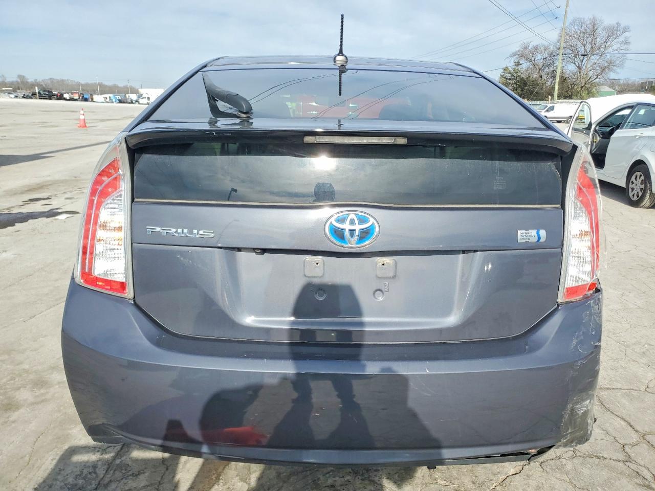 2013 TOYOTA PRIUS photo 6