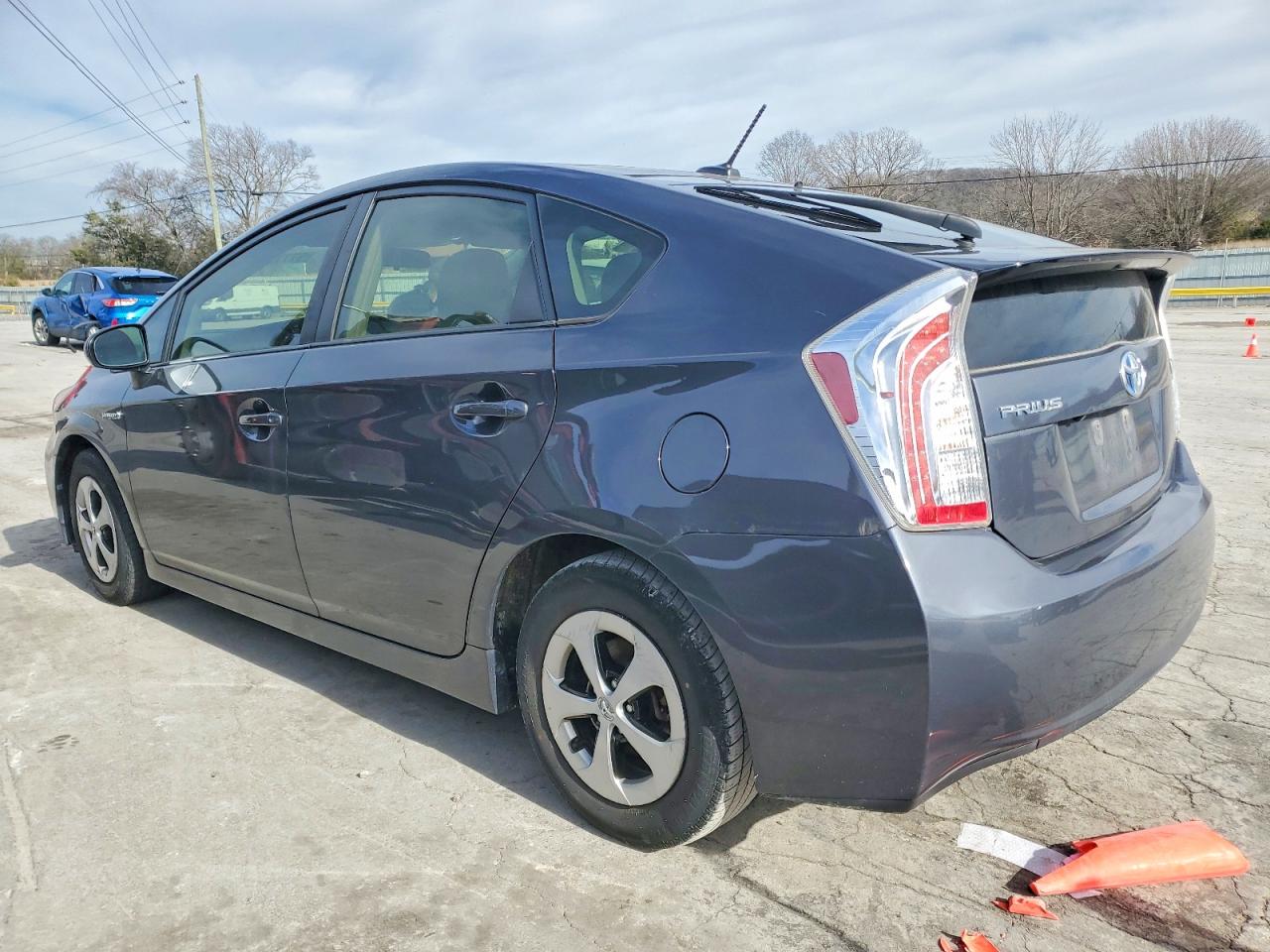 2013 TOYOTA PRIUS photo 2