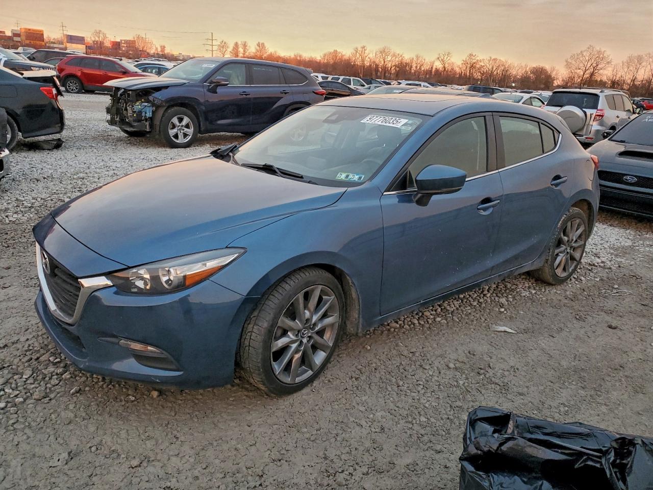 2018 MAZDA 3