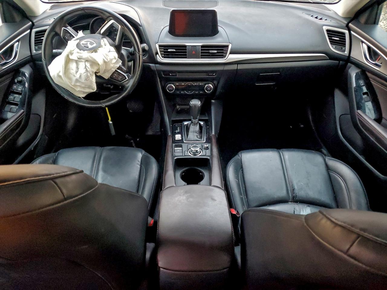 2018 MAZDA 3 TOURING photo 8