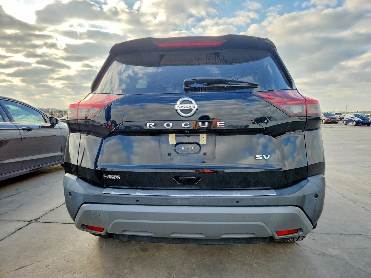 2021 NISSAN ROGUE SV photo 11