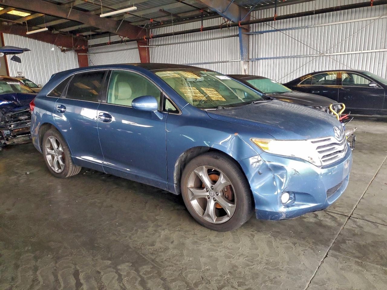 2009 TOYOTA VENZA photo 4