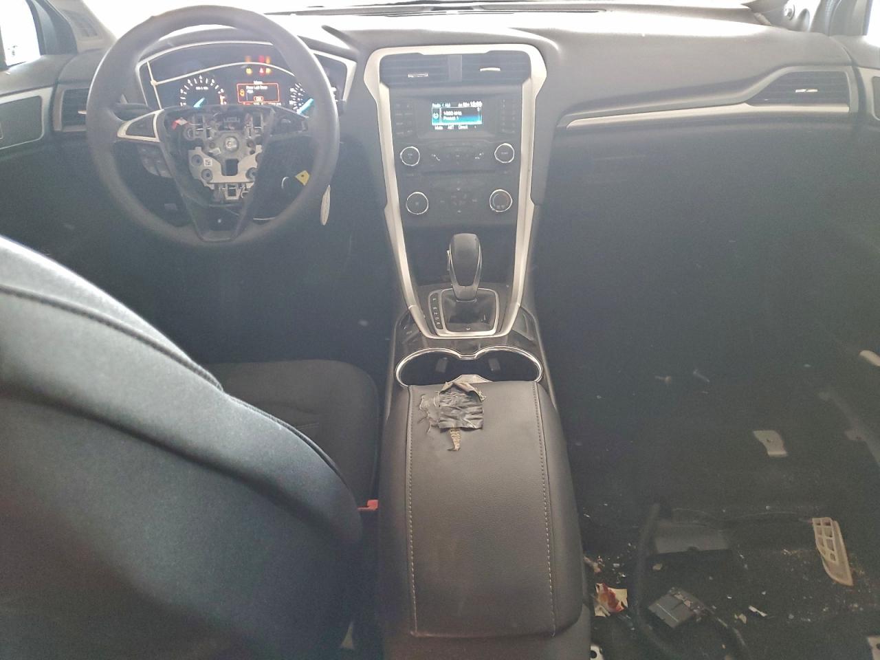 2014 FORD FUSION SE photo 8