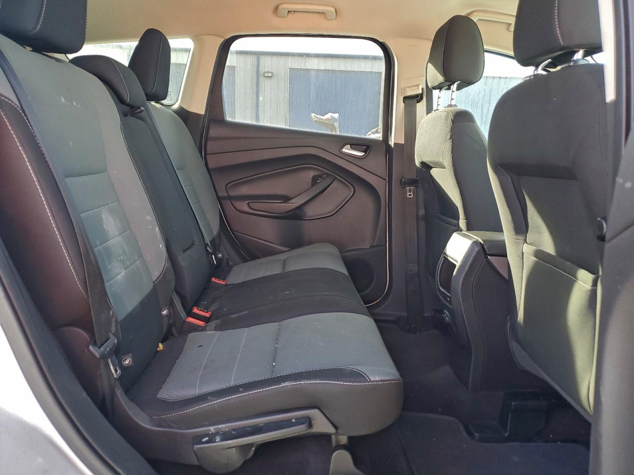 2016 FORD ESCAPE SE photo 21