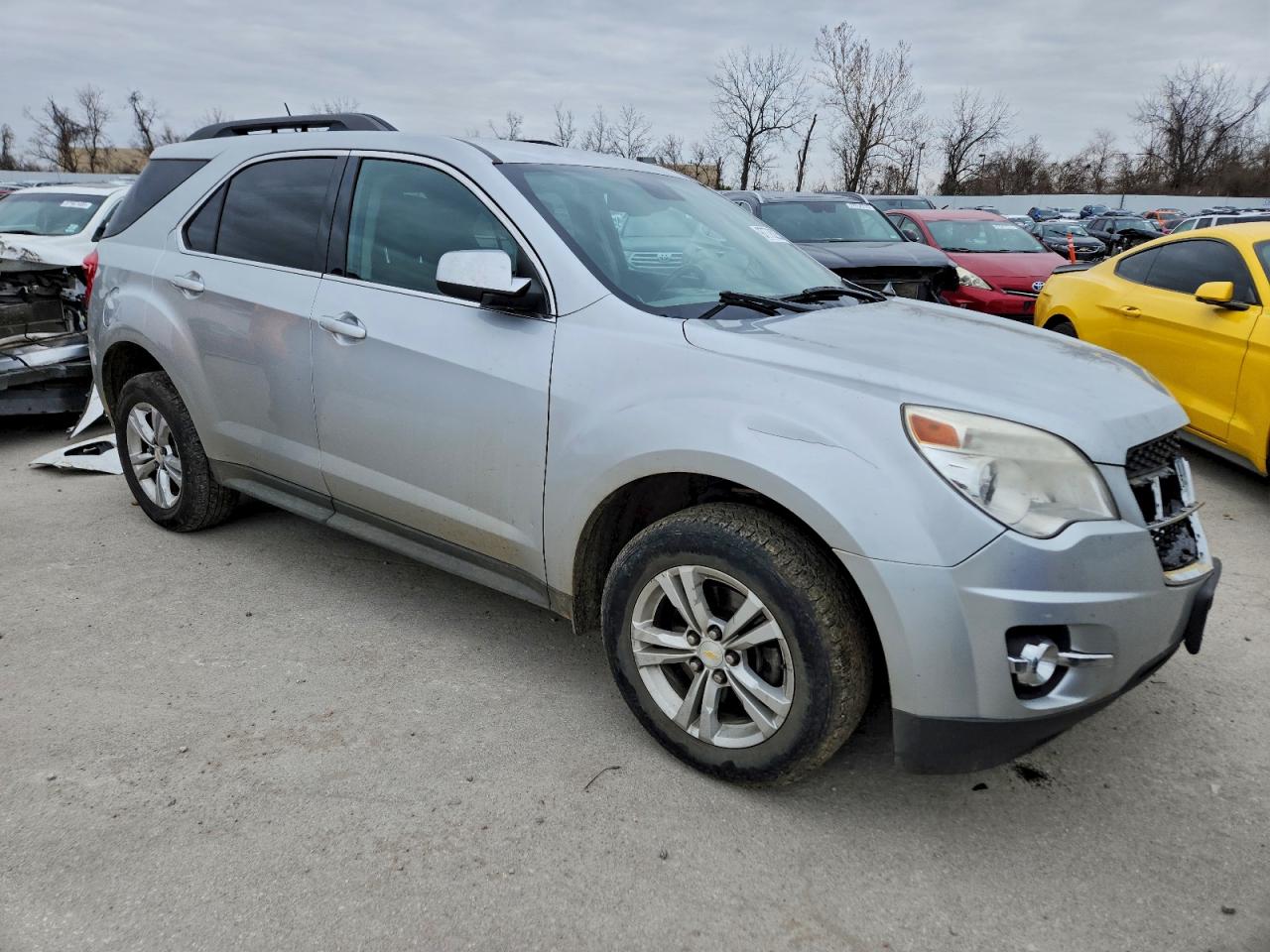 2013 CHEVROLET EQUINOX LT photo 4