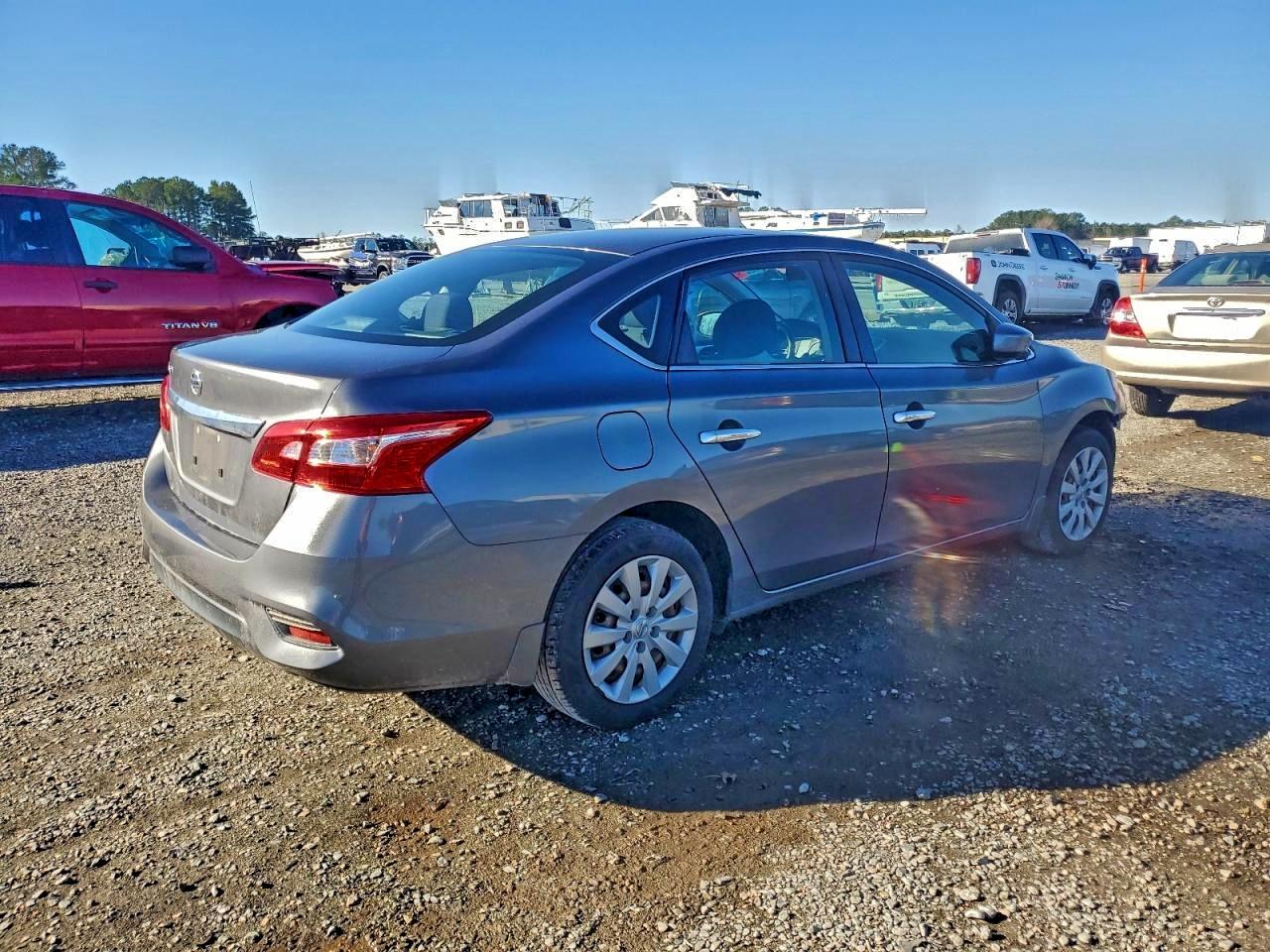 2018 NISSAN SENTRA S photo 3