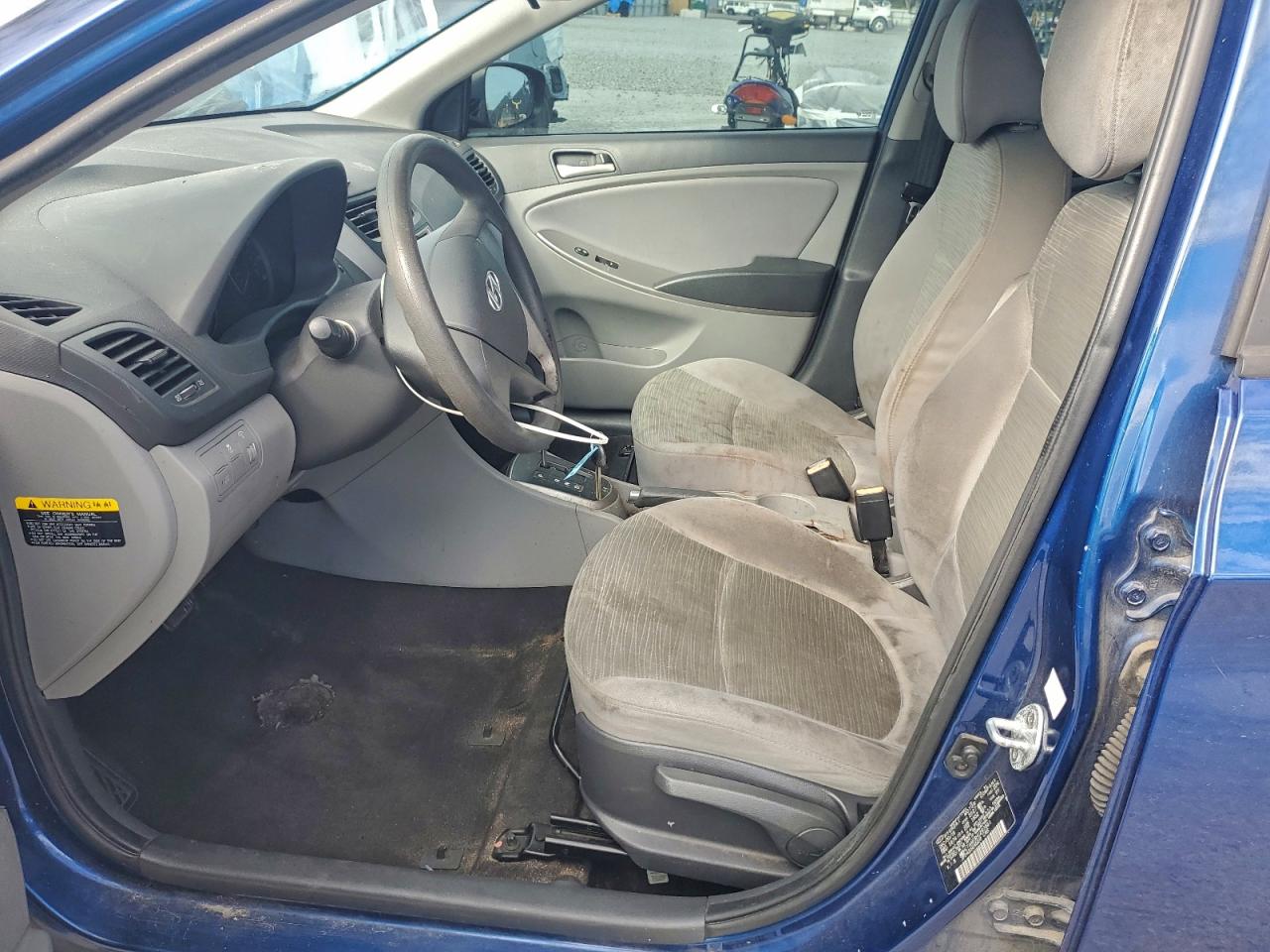 2017 HYUNDAI ACCENT SE photo 7