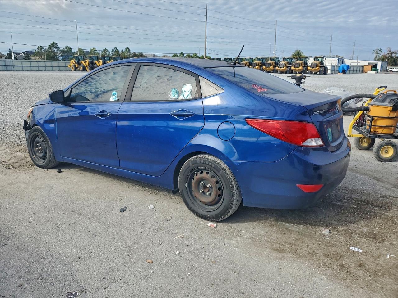 2017 HYUNDAI ACCENT SE photo 2