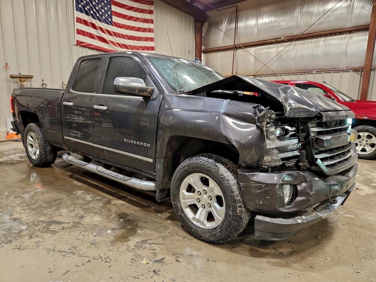 2016 CHEVROLET SILVERADO K1500 LTZ photo 4
