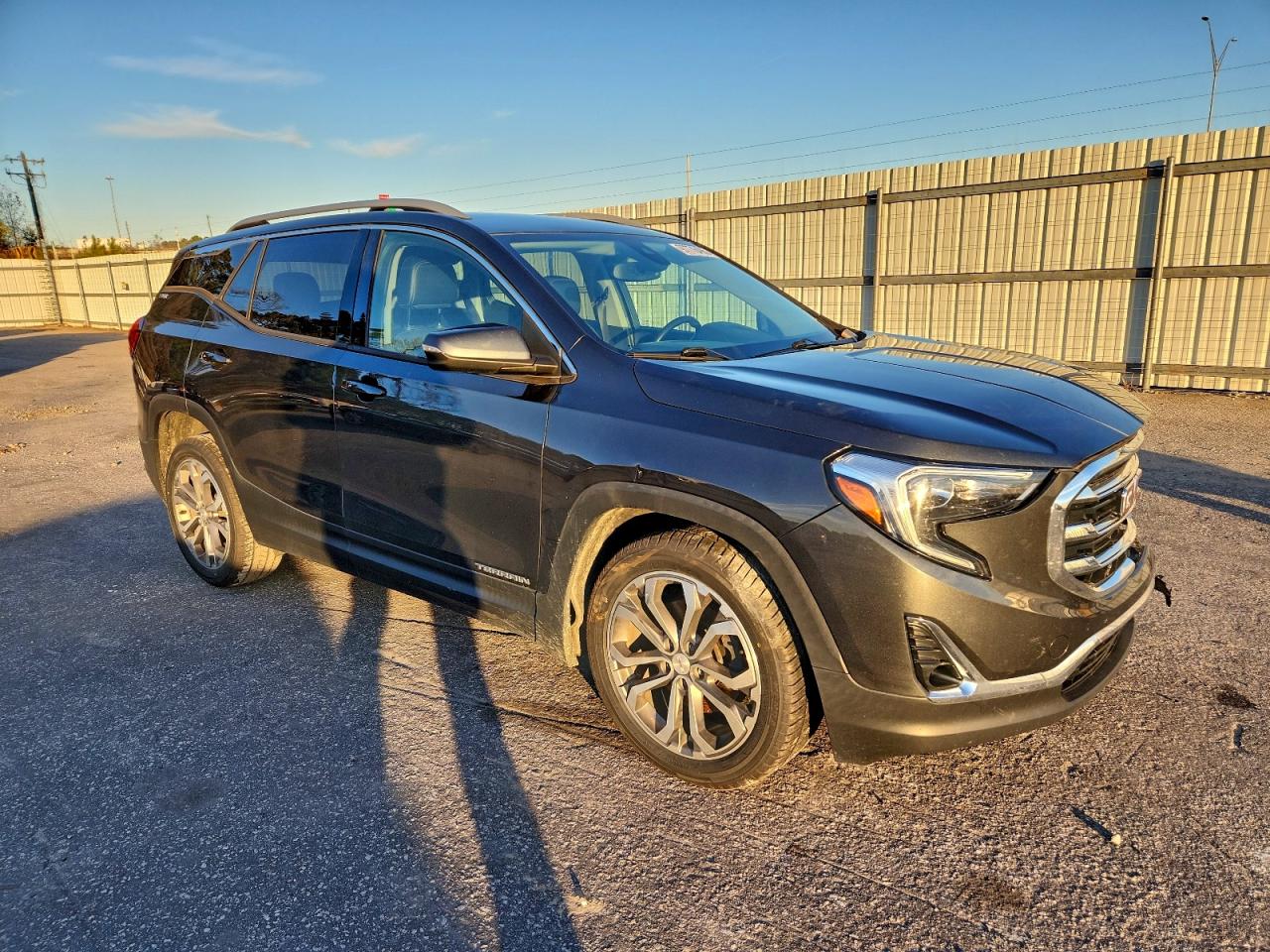 2020 GMC TERRAIN SLT photo 4