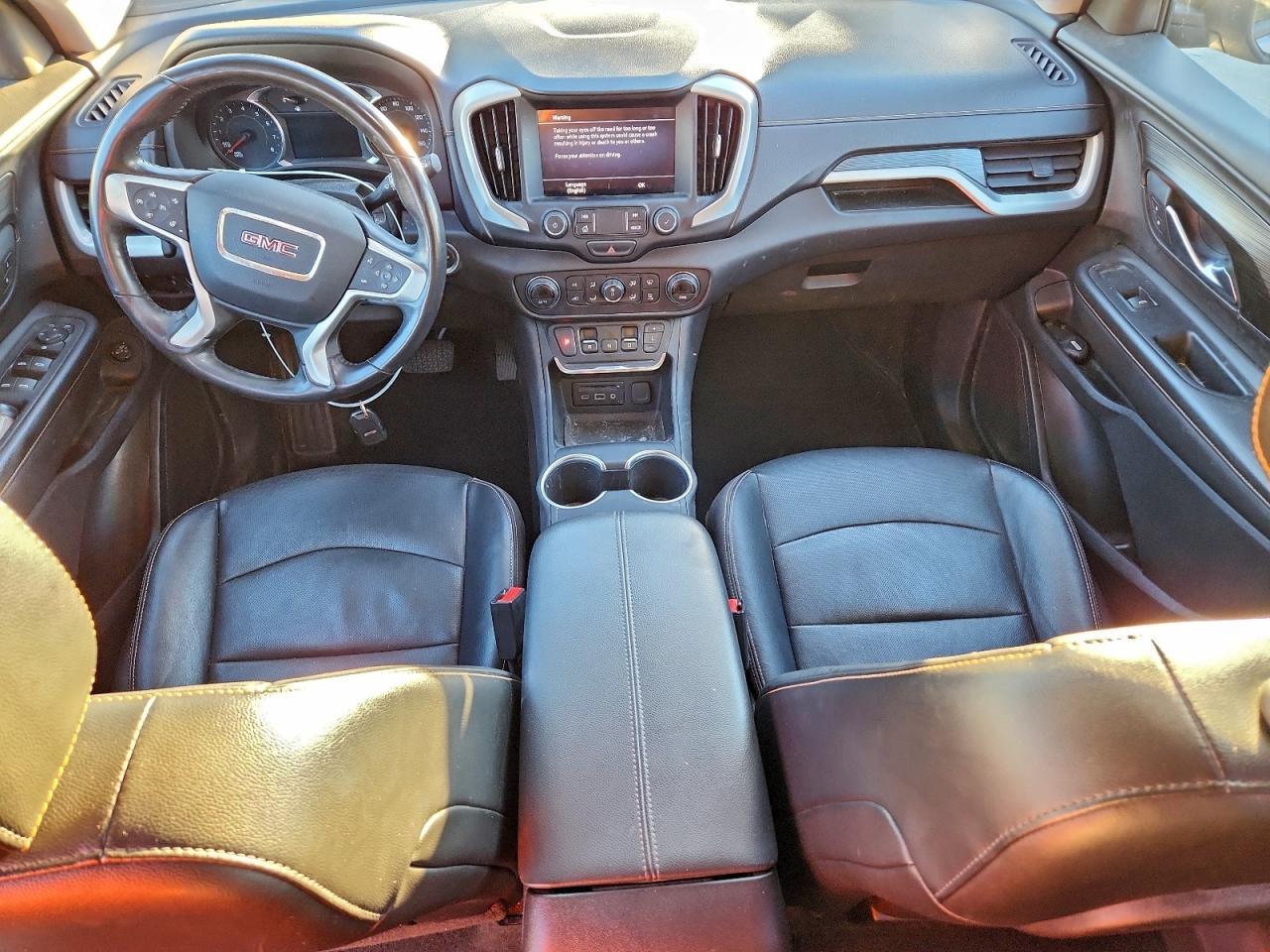 2020 GMC TERRAIN SLT photo 8