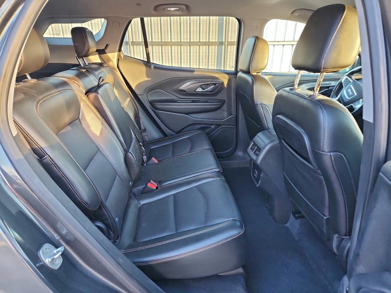 2020 GMC TERRAIN SLT photo 10