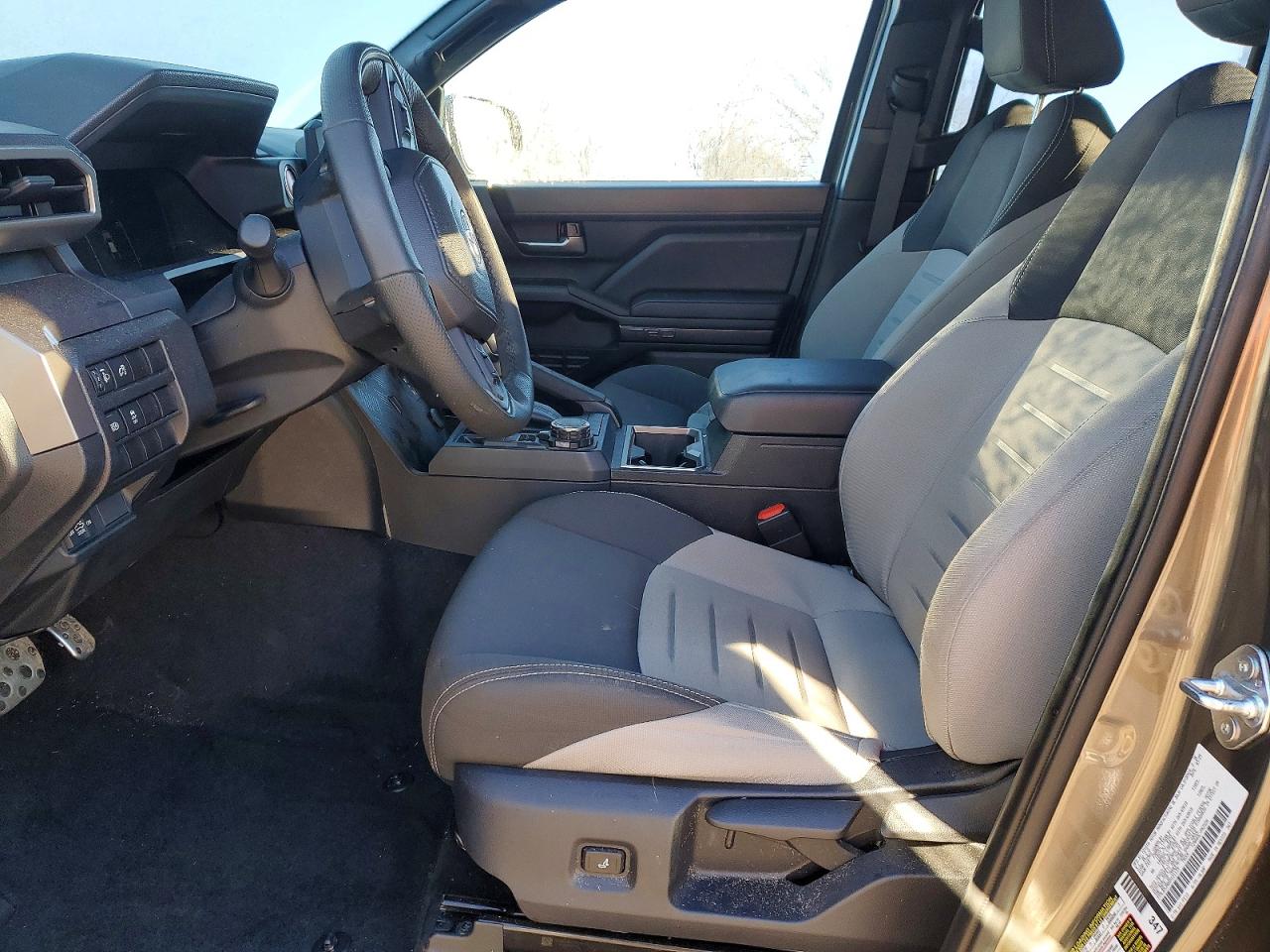 2025 TOYOTA TACOMA DOUBLE CAB photo 7