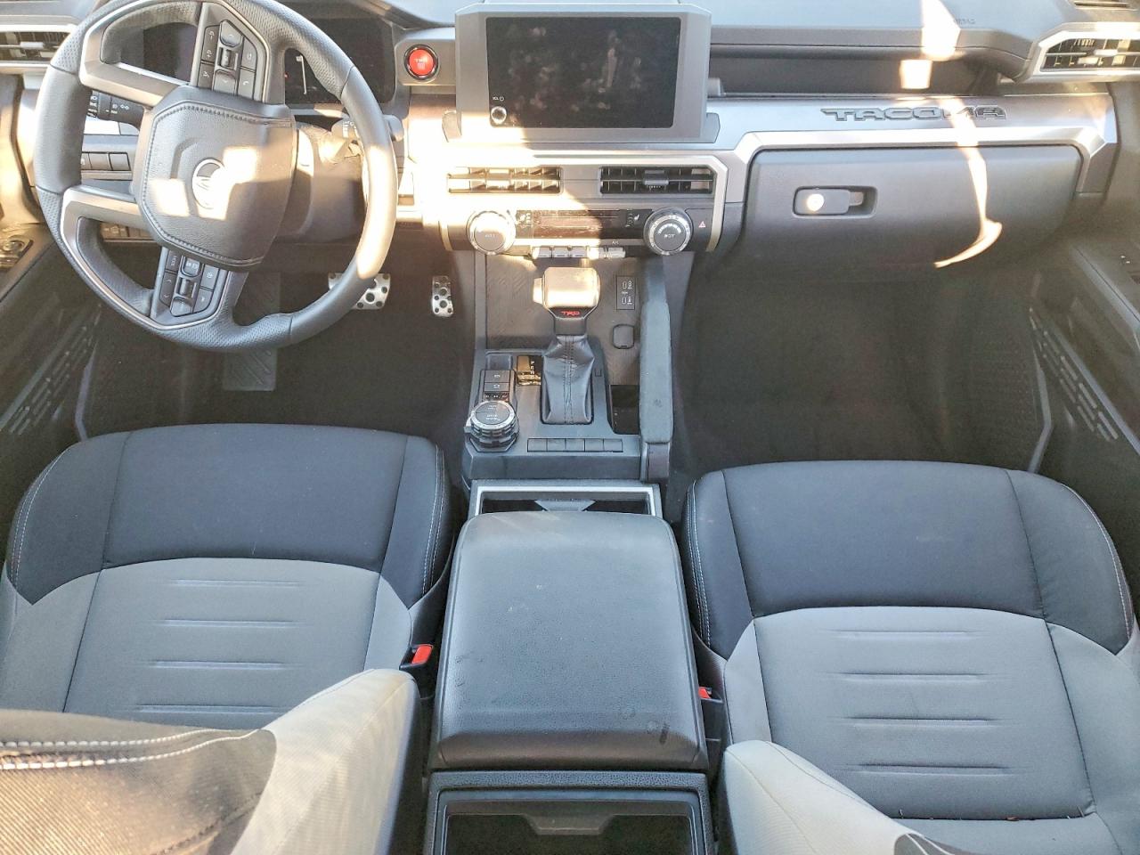 2025 TOYOTA TACOMA DOUBLE CAB photo 8