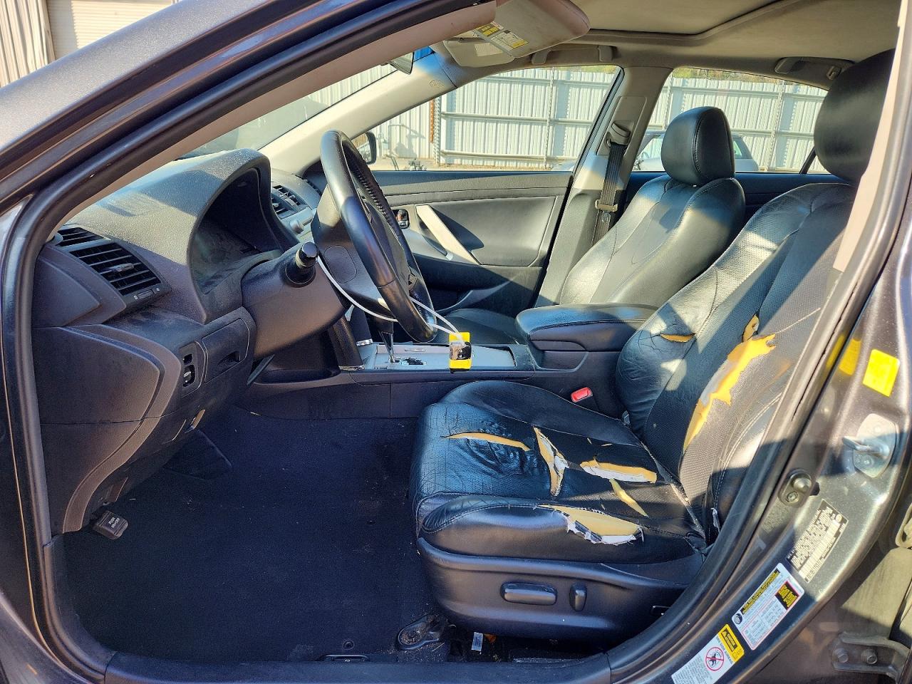 2011 TOYOTA CAMRY BASE photo 7