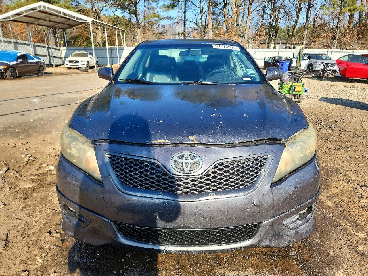 2011 TOYOTA CAMRY BASE photo 5