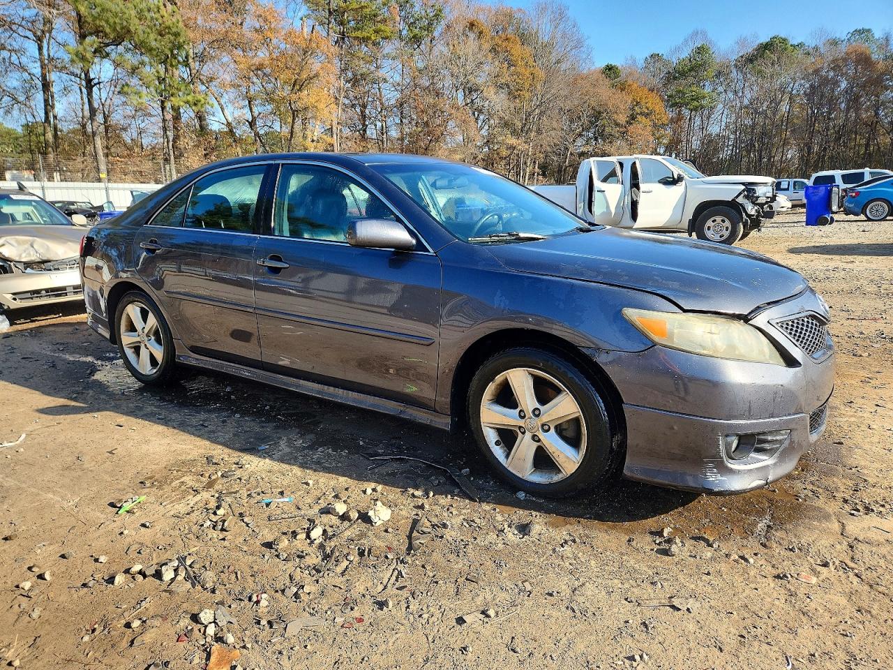 2011 TOYOTA CAMRY BASE photo 4