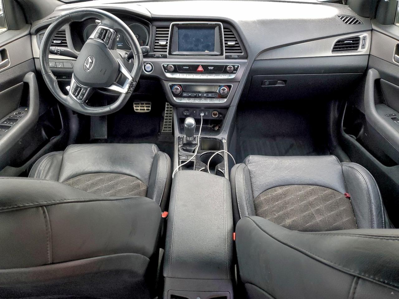 2018 HYUNDAI SONATA SPORT photo 8