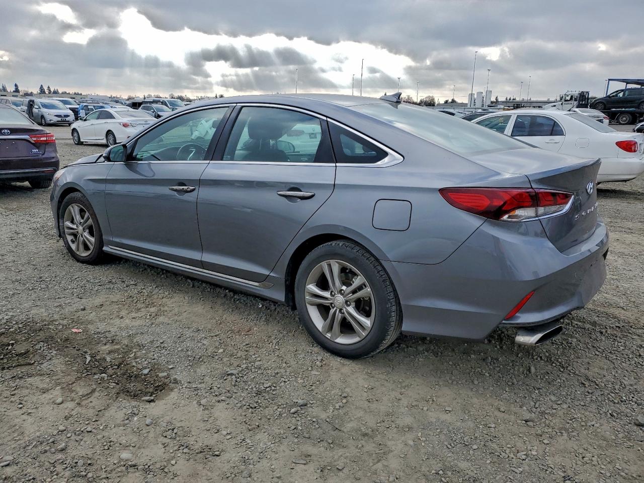 2018 HYUNDAI SONATA SPORT photo 2