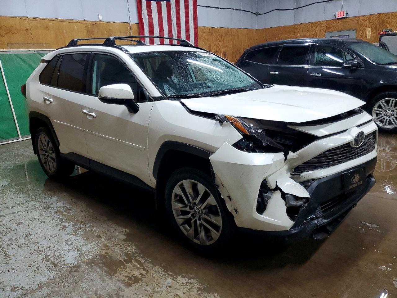 2022 TOYOTA RAV4 LIMITED photo 7