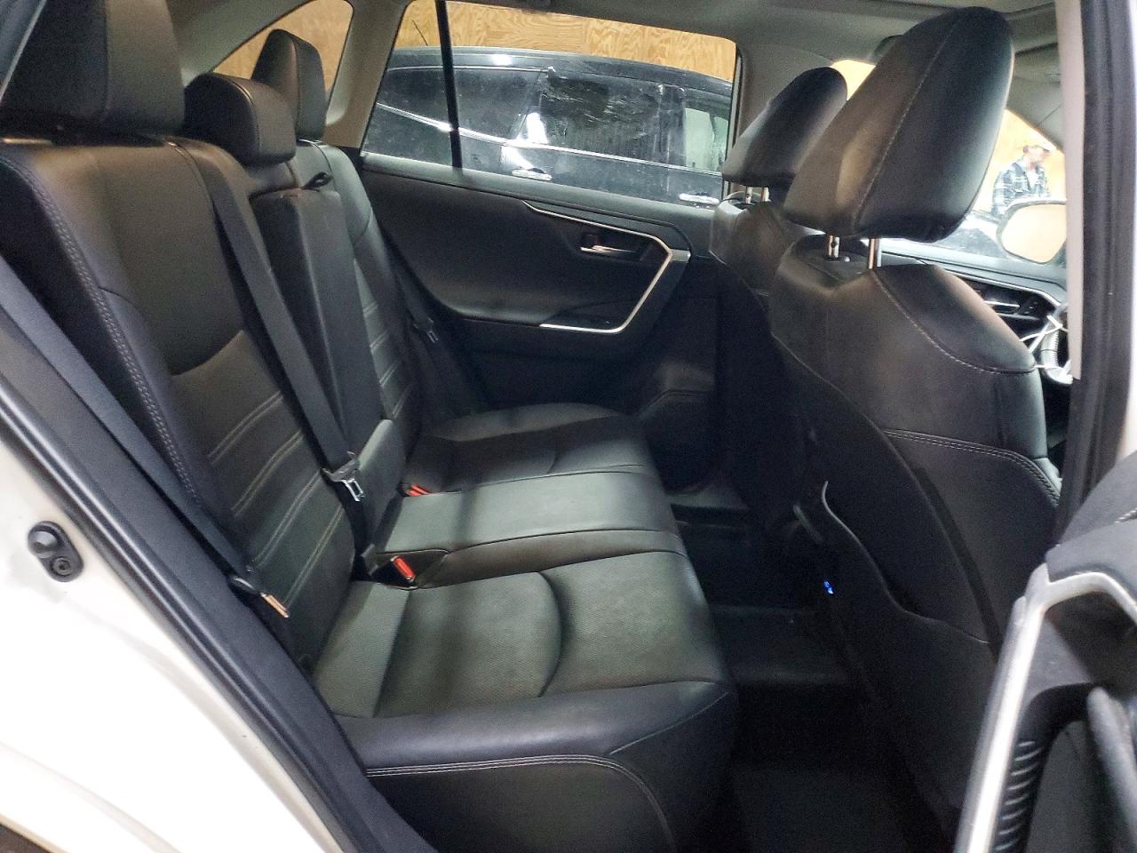 2022 TOYOTA RAV4 LIMITED photo 21