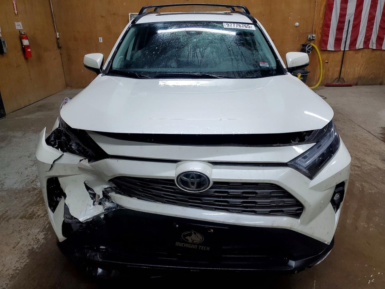 2022 TOYOTA RAV4 LIMITED photo 9
