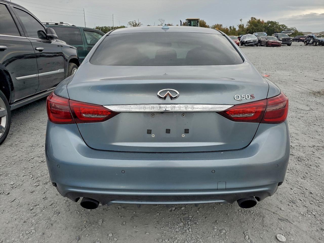 2018 INFINITI Q50 RED SPORT 400 photo 11