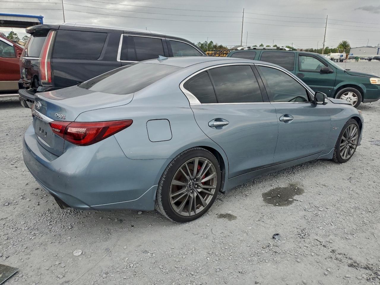 2018 INFINITI Q50 RED SPORT 400 photo 5