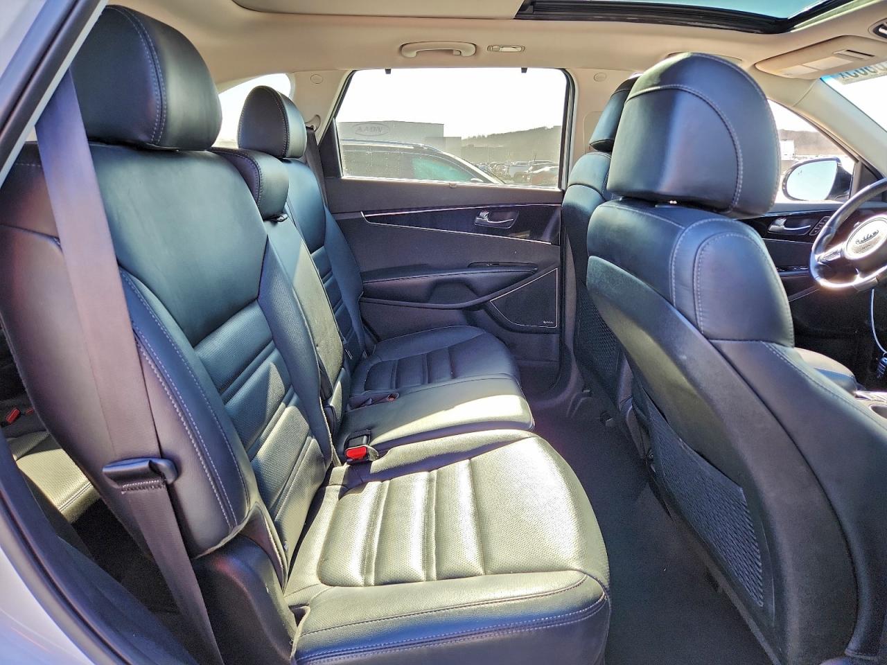 2017 KIA SORENTO SX V6 photo 31