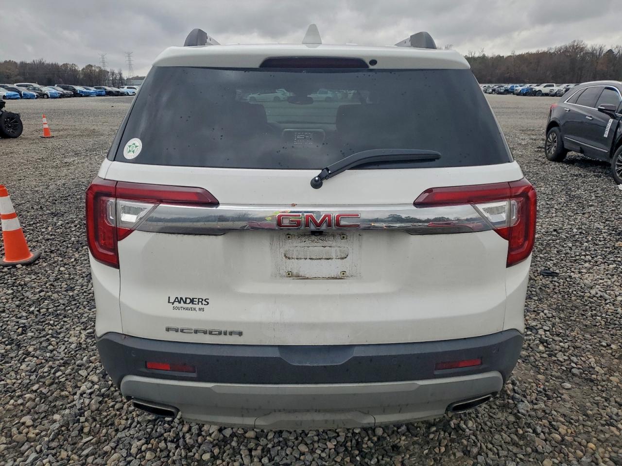 2021 GMC ACADIA SLT photo 6